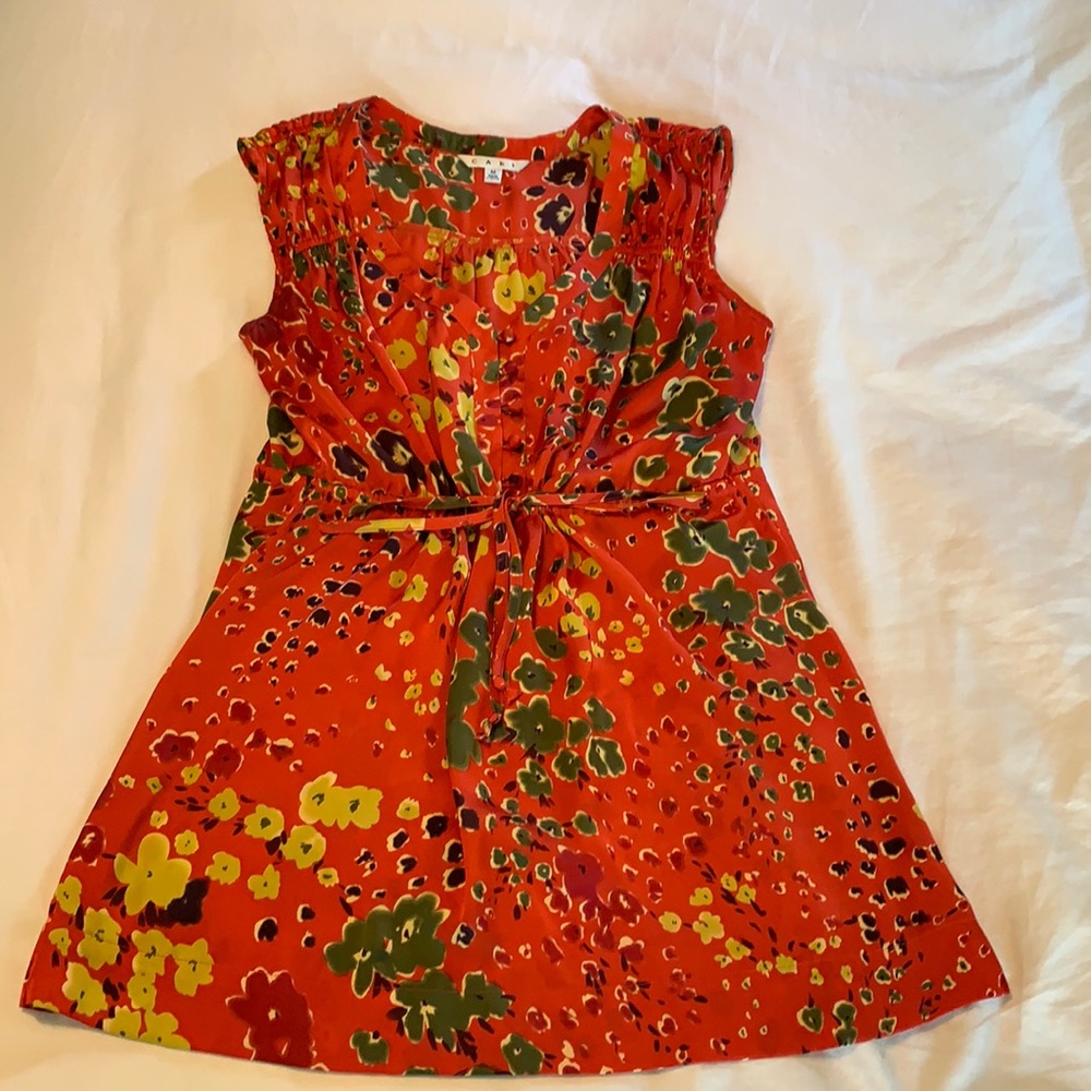 Sleeveless tunic